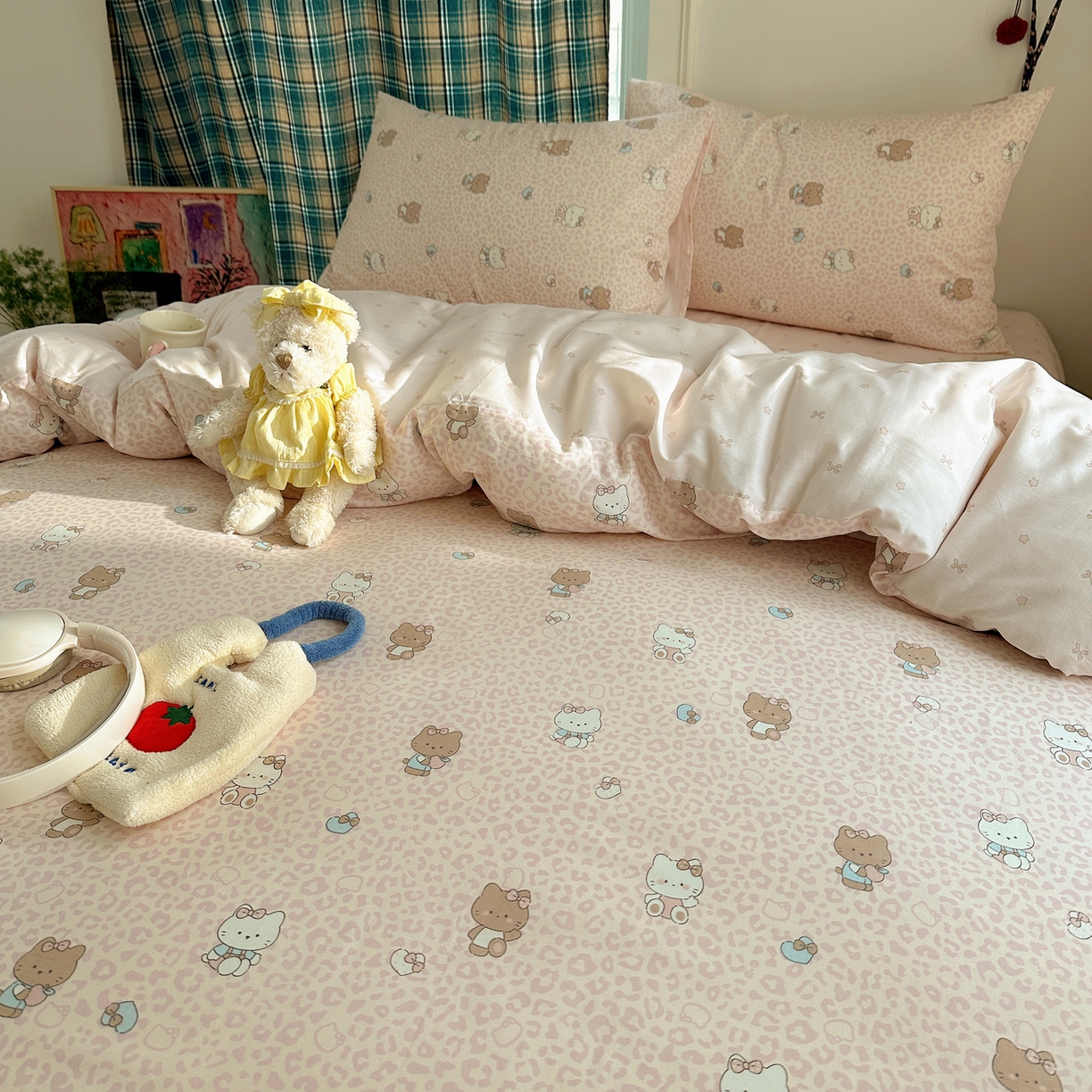 91家纺网 家纺一手货源 找家纺 瑞莱 2026春季新款全棉纯棉印花小清新萌趣系列四件套 KT猫