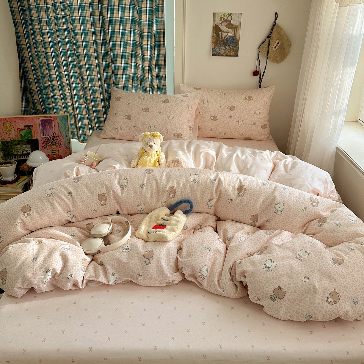 91家纺网 家纺一手货源 找家纺 瑞莱 2026春季新款全棉纯棉印花小清新萌趣系列四件套 KT猫