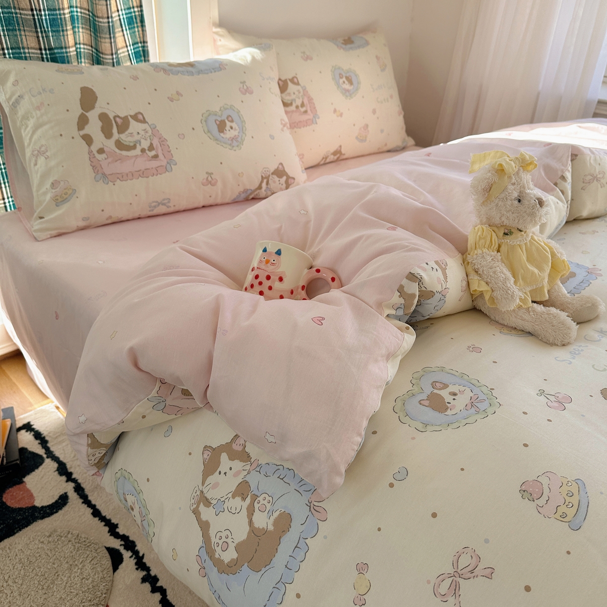 91家纺网 家纺一手货源 找家纺 瑞莱 2026春季新款全棉纯棉印花小清新萌趣系列四件套 可爱猫咪