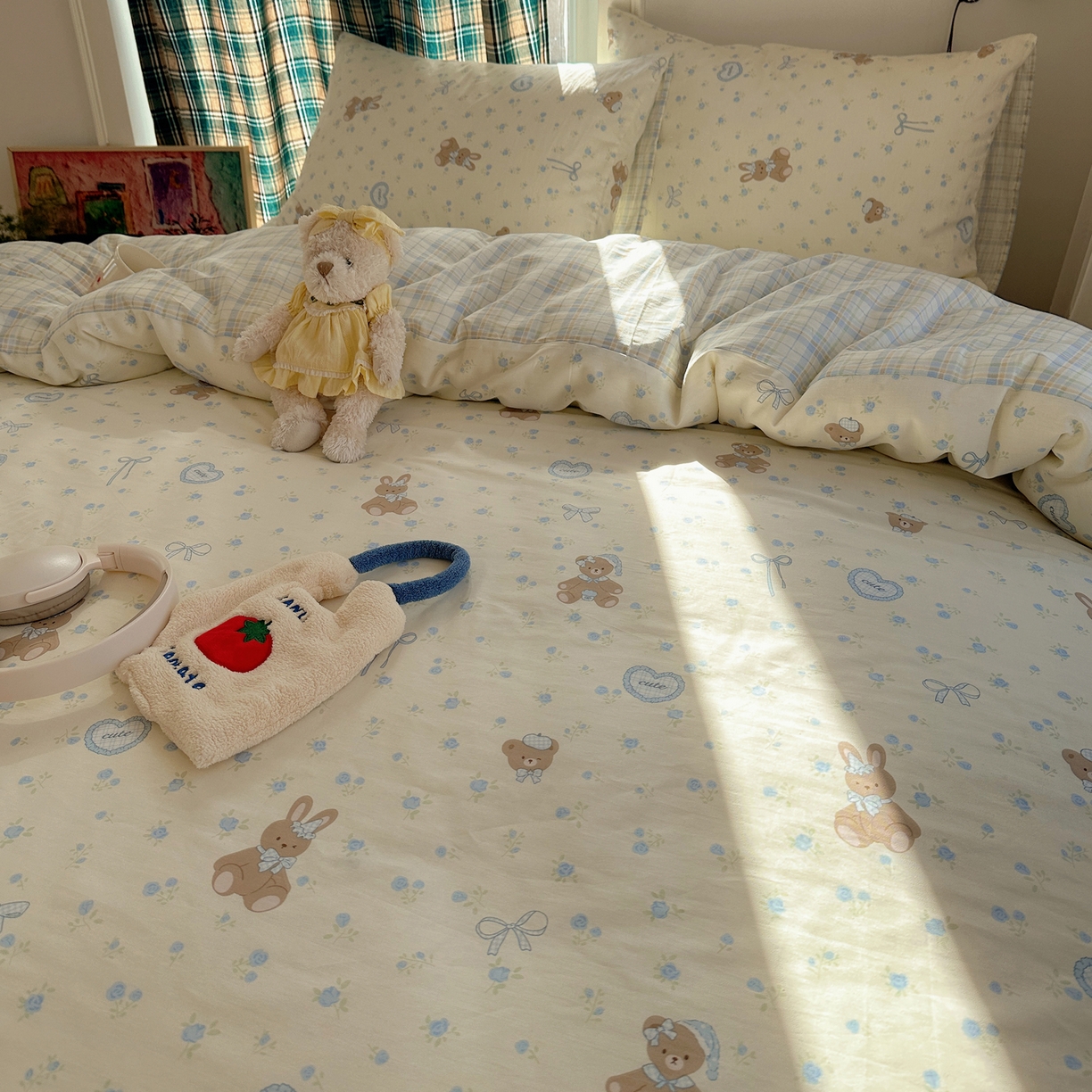 91家纺网 家纺一手货源 找家纺 瑞莱 2026春季新款全棉纯棉印花小清新萌趣系列四件套 蓝花兔