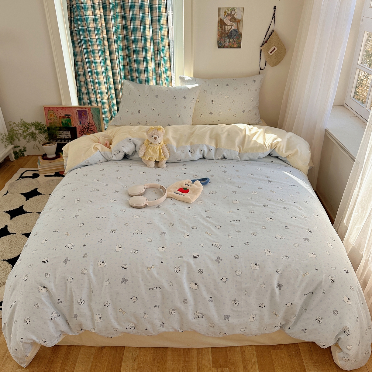 91家纺网 家纺一手货源 找家纺 瑞莱 2026春季新款全棉纯棉印花小清新萌趣系列四件套 路灯影院