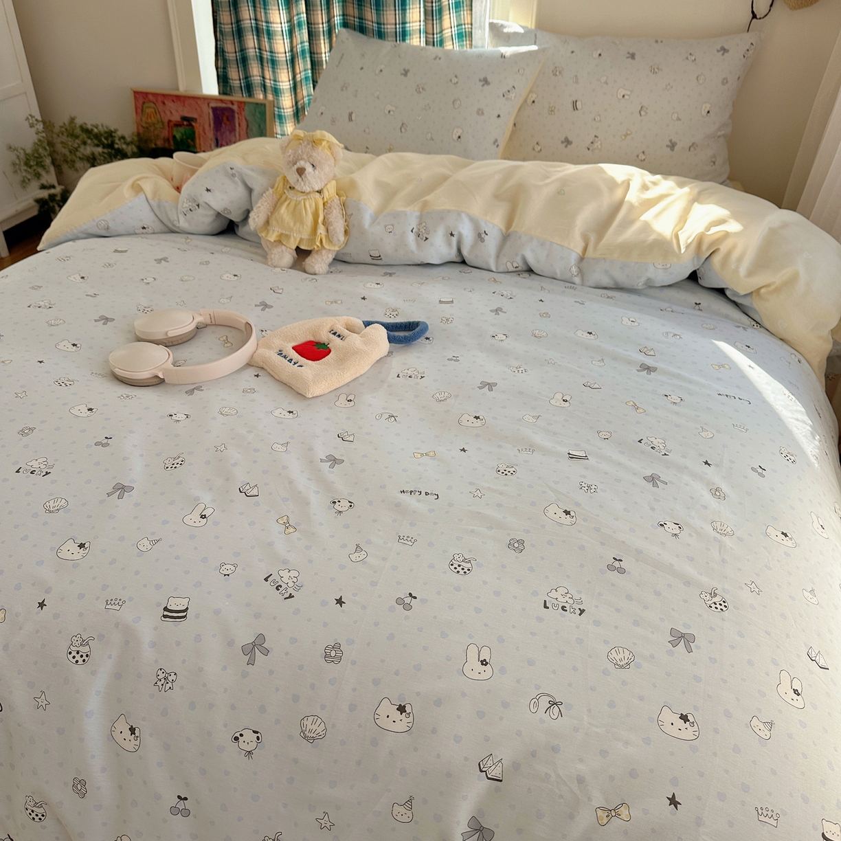 91家纺网 家纺一手货源 找家纺 瑞莱 2026春季新款全棉纯棉印花小清新萌趣系列四件套 路灯影院