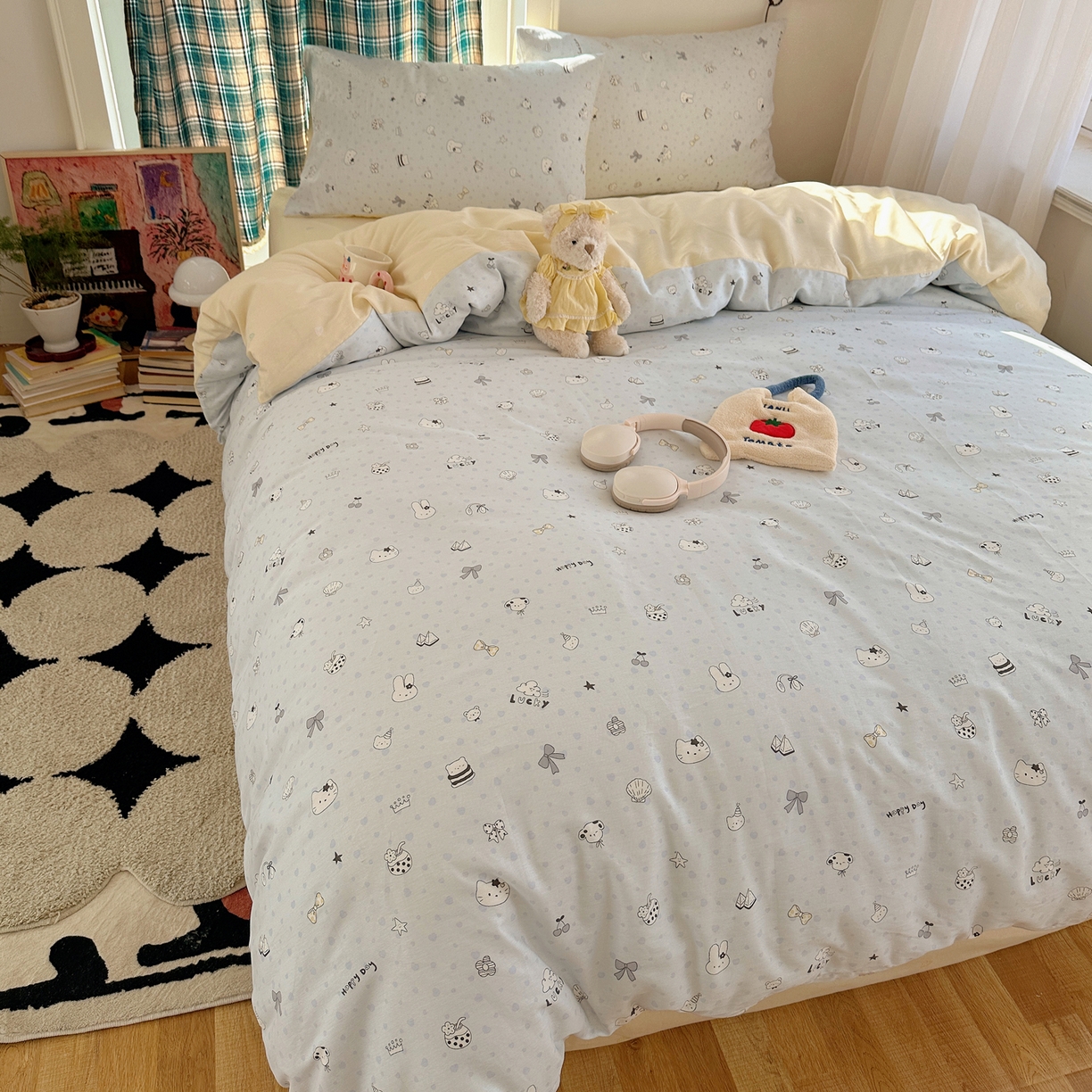 91家纺网 家纺一手货源 找家纺 瑞莱 2026春季新款全棉纯棉印花小清新萌趣系列四件套 路灯影院