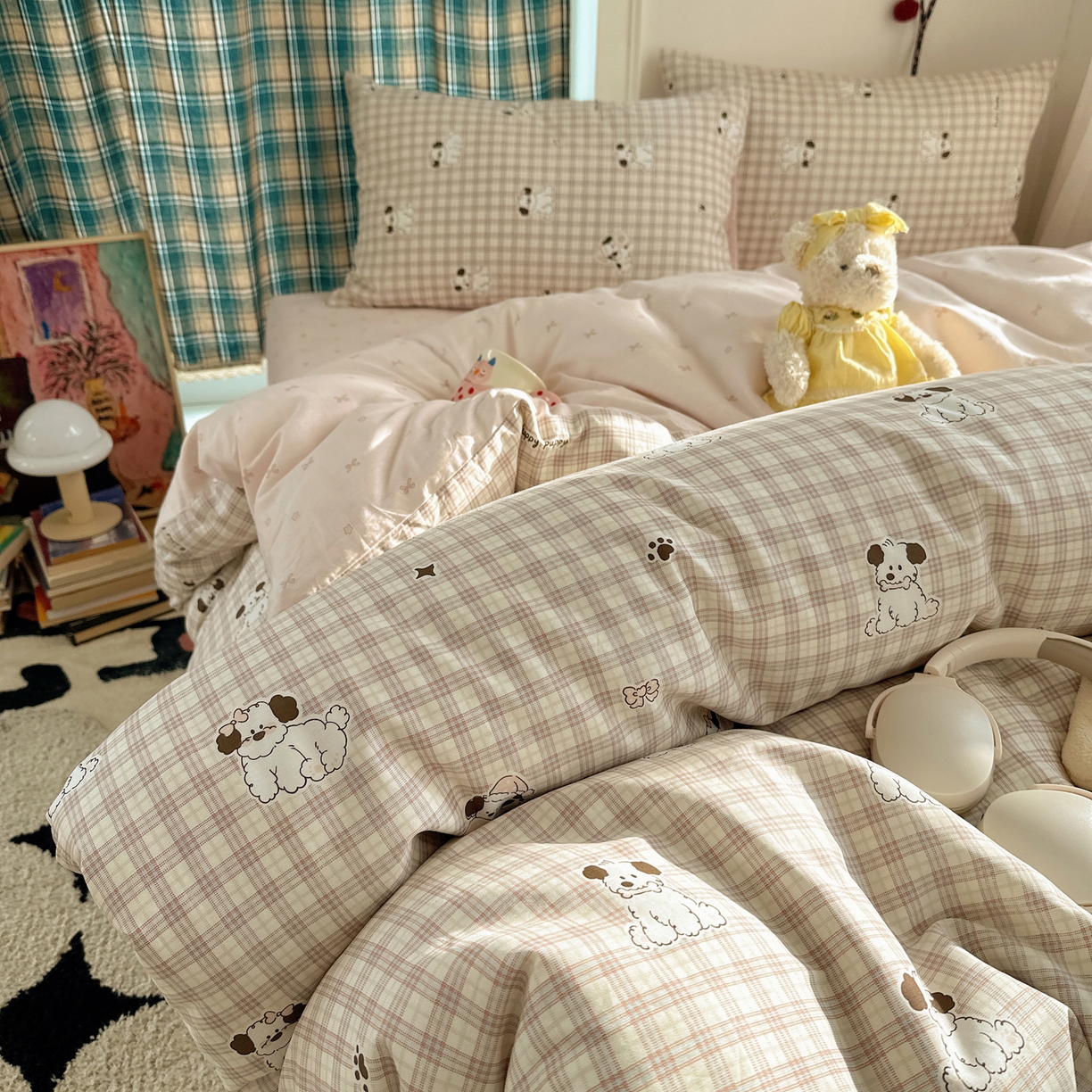 91家纺网 家纺一手货源 找家纺 瑞莱 2026春季新款全棉纯棉印花小清新萌趣系列四件套 莓果小萌