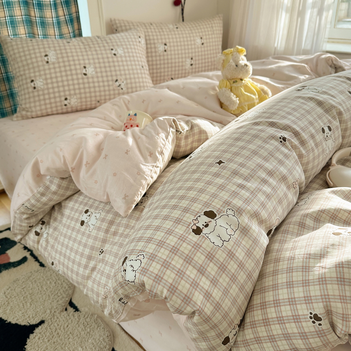 91家纺网 家纺一手货源 找家纺 瑞莱 2026春季新款全棉纯棉印花小清新萌趣系列四件套 莓果小萌