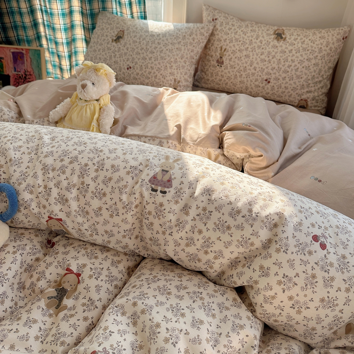 91家纺网 家纺一手货源 找家纺 瑞莱 2026春季新款全棉纯棉印花小清新萌趣系列四件套 帕丁顿兔兔