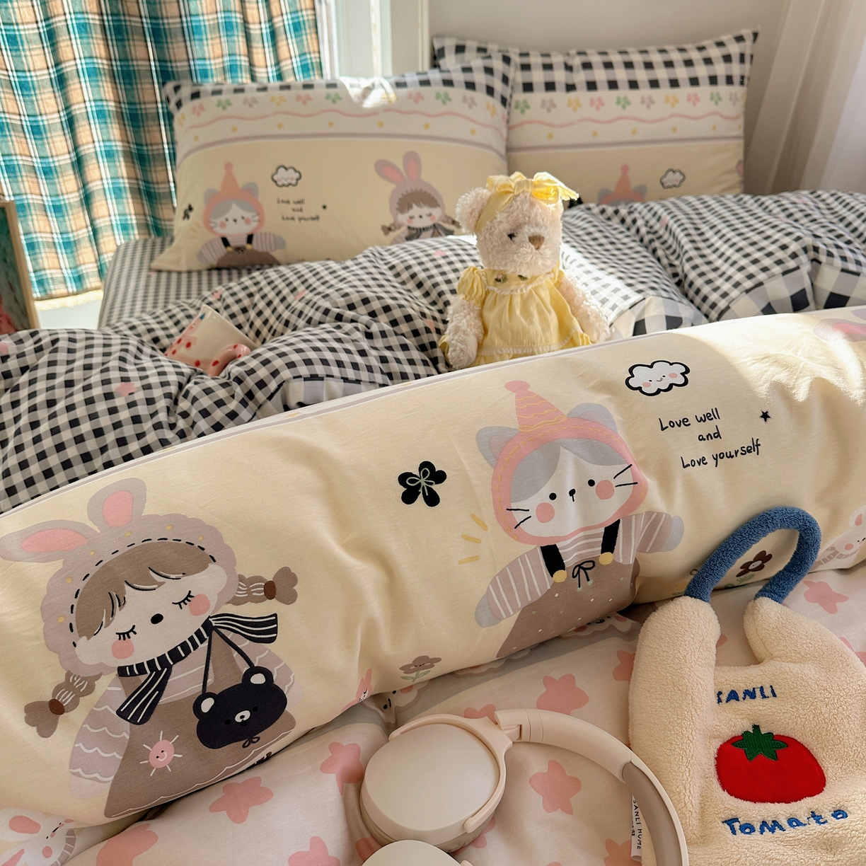 91家纺网 家纺一手货源 找家纺 瑞莱 2026春季新款全棉纯棉印花小清新萌趣系列四件套 甜梦日记