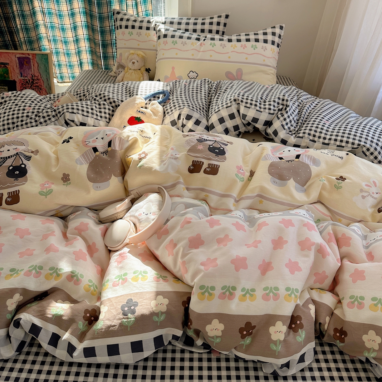 91家纺网 家纺一手货源 找家纺 瑞莱 2026春季新款全棉纯棉印花小清新萌趣系列四件套 甜梦日记