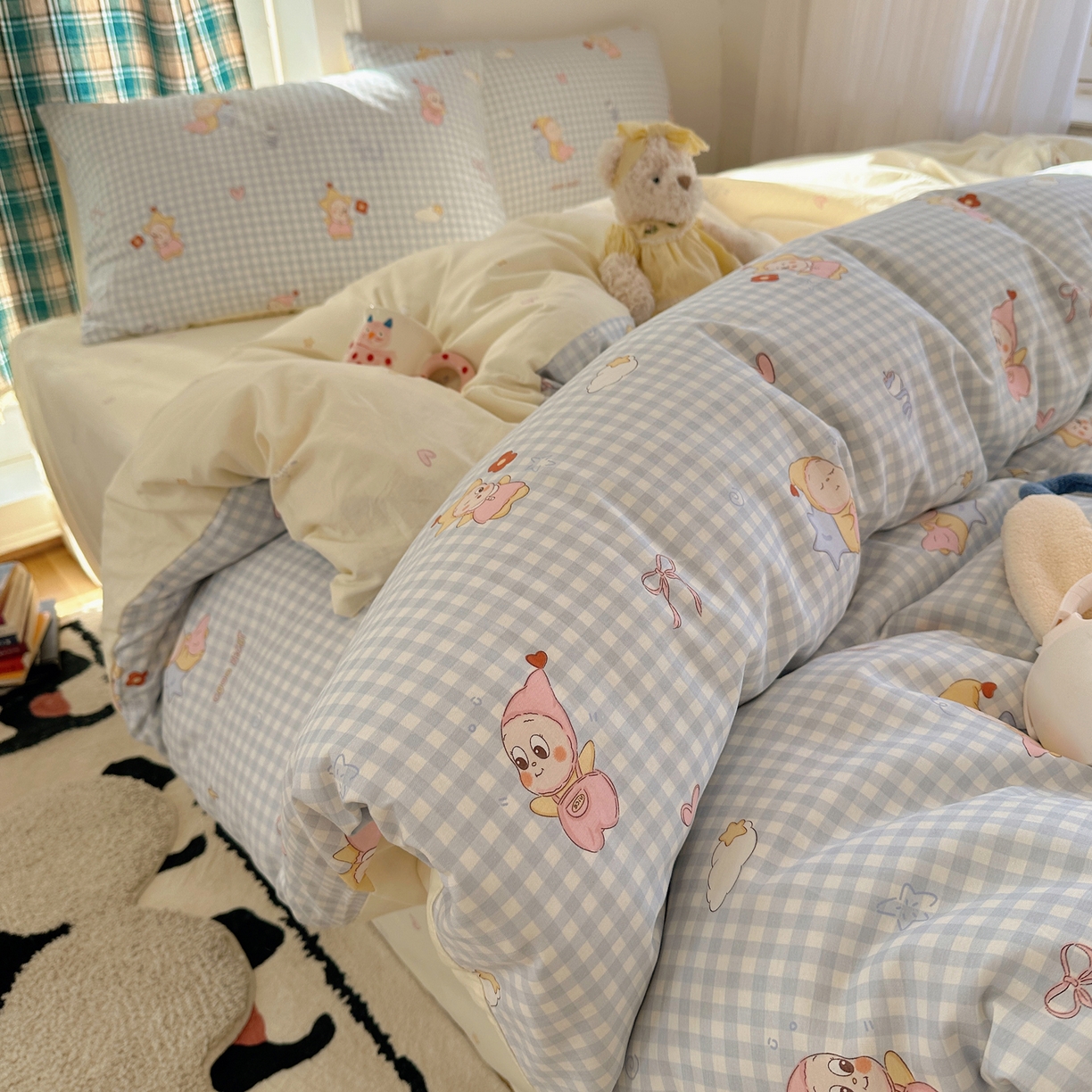 91家纺网 家纺一手货源 找家纺 瑞莱 2026春季新款全棉纯棉印花小清新萌趣系列四件套 甜梦小精灵