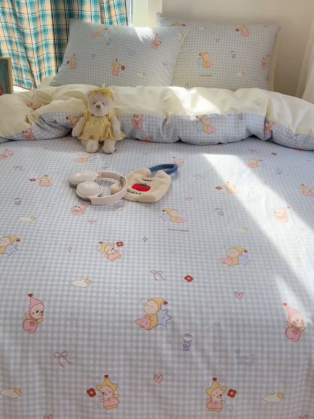 91家纺网 家纺一手货源 找家纺 瑞莱 2026春季新款全棉纯棉印花小清新萌趣系列四件套 甜梦小精灵