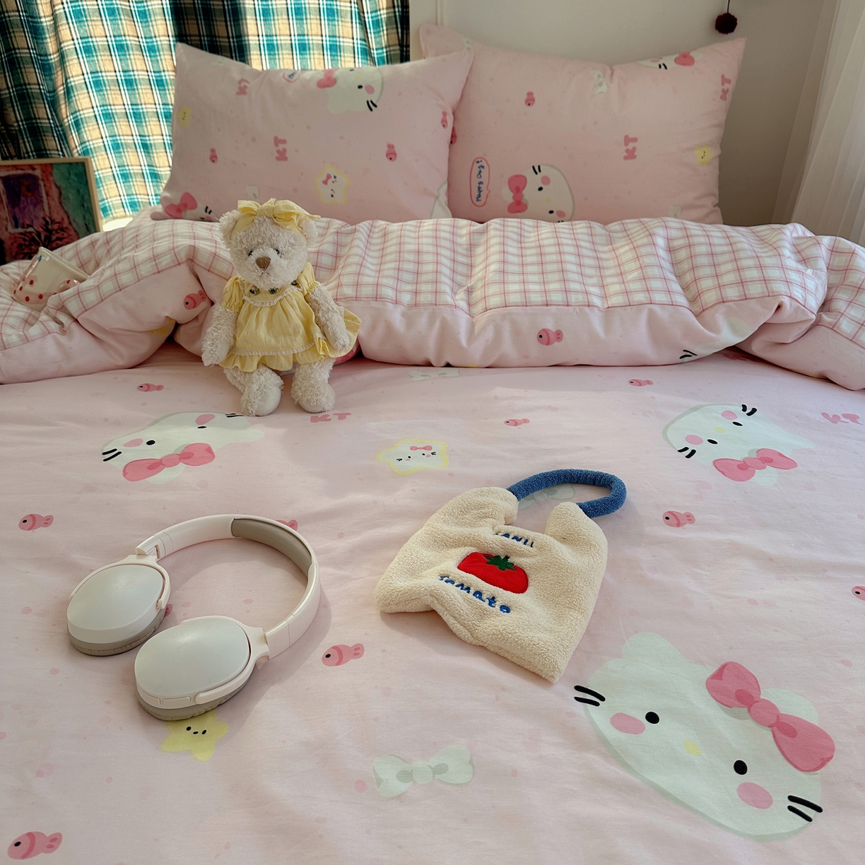 91家纺网 家纺一手货源 找家纺 瑞莱 2026春季新款全棉纯棉印花小清新萌趣系列四件套 甜心KT