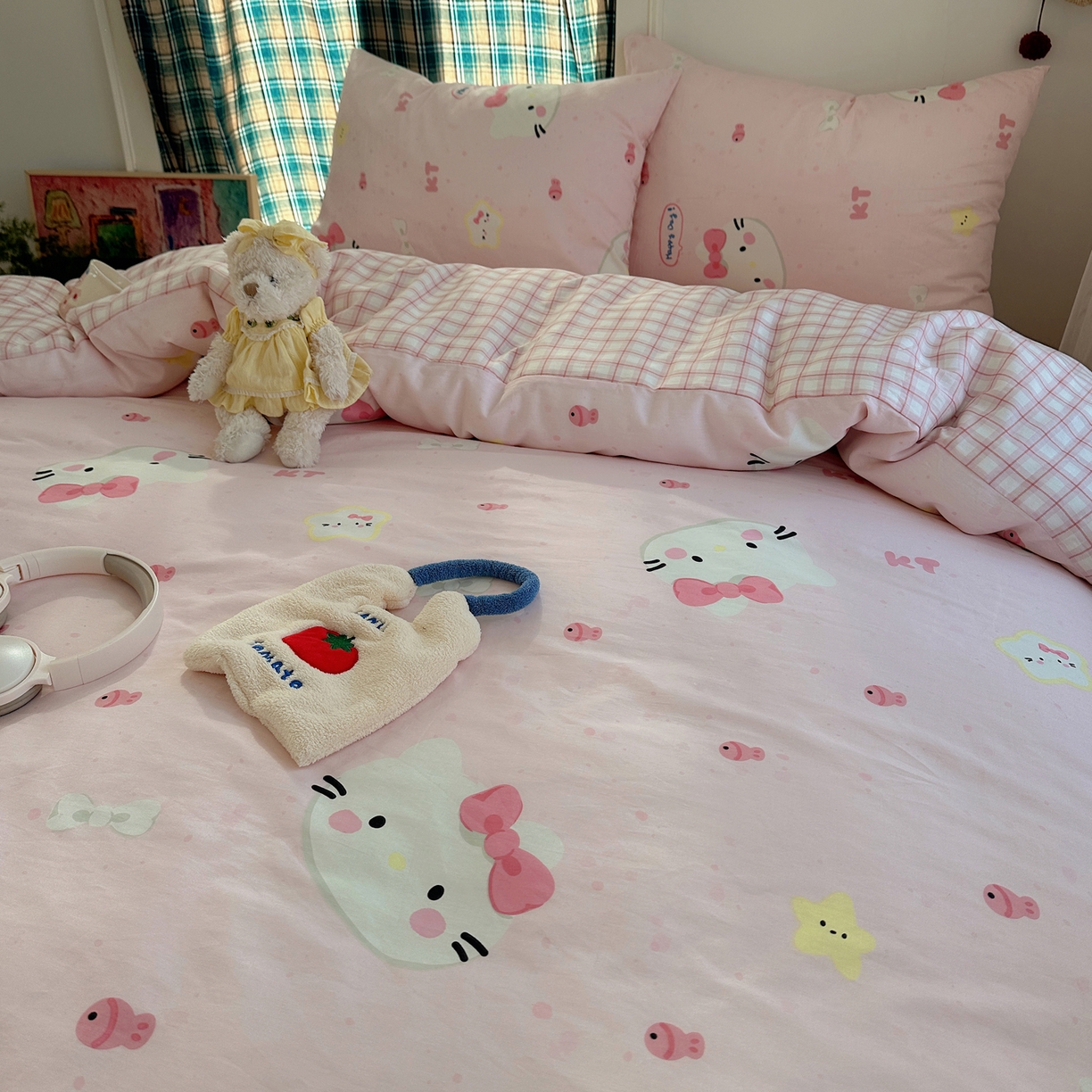 91家纺网 家纺一手货源 找家纺 瑞莱 2026春季新款全棉纯棉印花小清新萌趣系列四件套 甜心KT