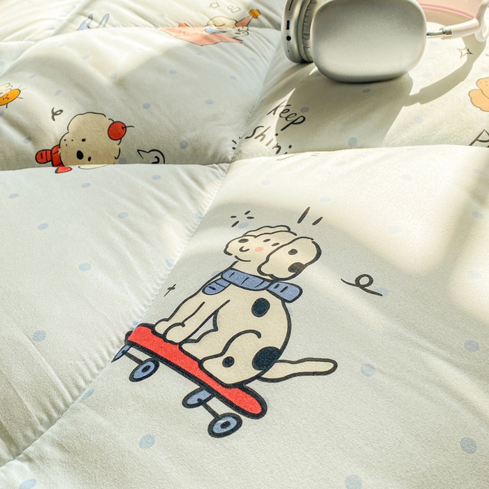 91家纺网 家纺一手货源 找家纺 缦卡琳家纺 2025新款水洗棉纤维羽丝棉床垫 萌宠乐园