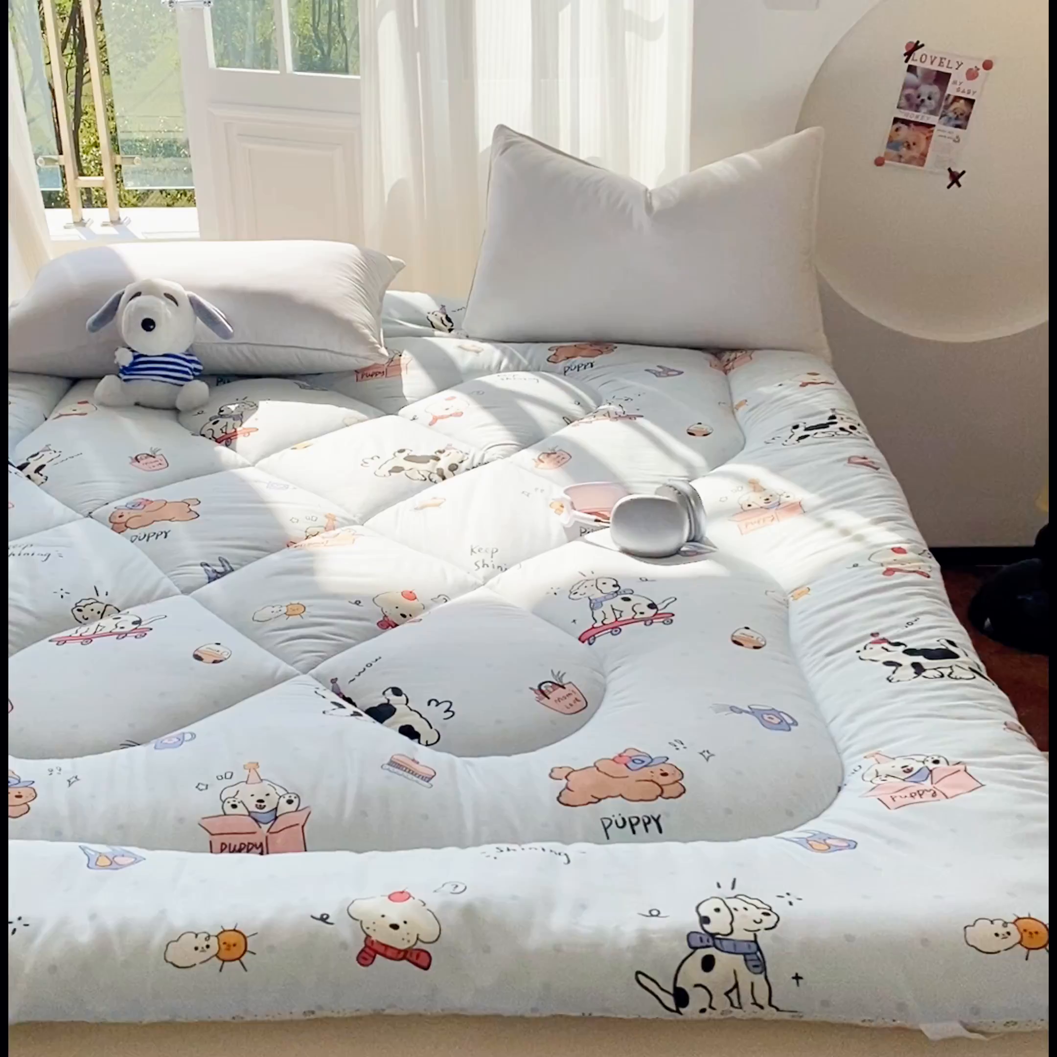 91家纺网 家纺一手货源 找家纺 缦卡琳家纺 2025新款水洗棉纤维羽丝棉床垫 萌宠乐园