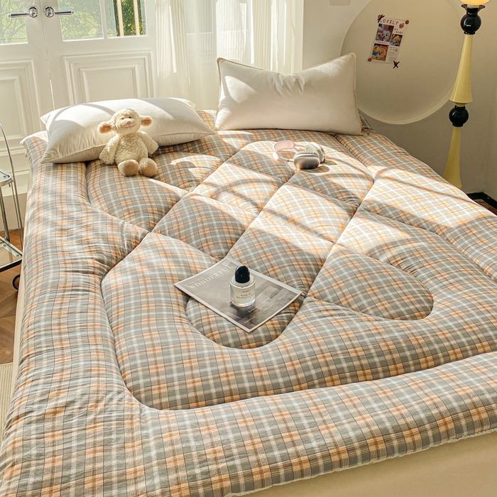 91家纺网 家纺一手货源 找家纺 缦卡琳家纺 2025新款水洗棉纤维羽丝棉床垫 欧拉格