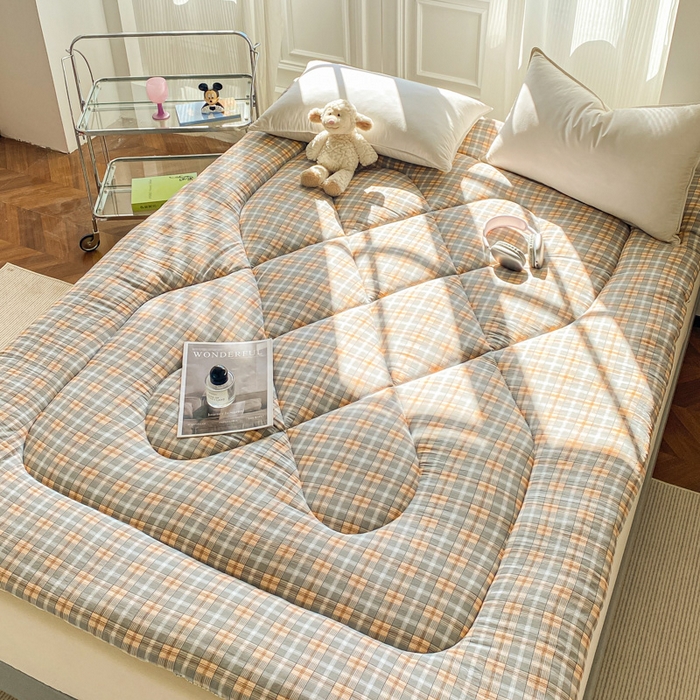 91家纺网 家纺一手货源 找家纺 缦卡琳家纺 2025新款水洗棉纤维羽丝棉床垫 欧拉格