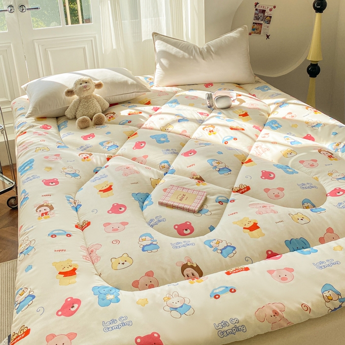 91家纺网 家纺一手货源 找家纺 缦卡琳家纺 2025新款水洗棉纤维羽丝棉床垫 游戏时间