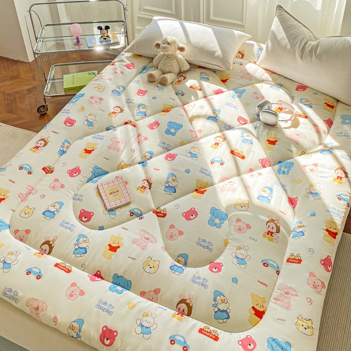 91家纺网 家纺一手货源 找家纺 缦卡琳家纺 2025新款水洗棉纤维羽丝棉床垫 游戏时间