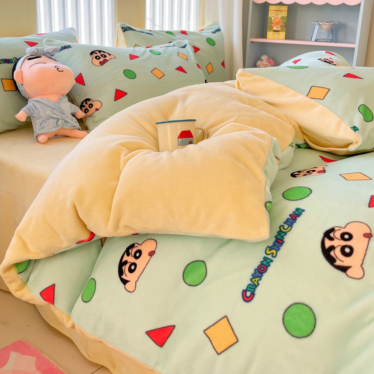 91家纺网 家纺一手货源 找家纺 桃子家居 2026新款A类蜡笔小新正版授权卡通加厚高克重牛奶绒系列四件套 绒-欢乐小新