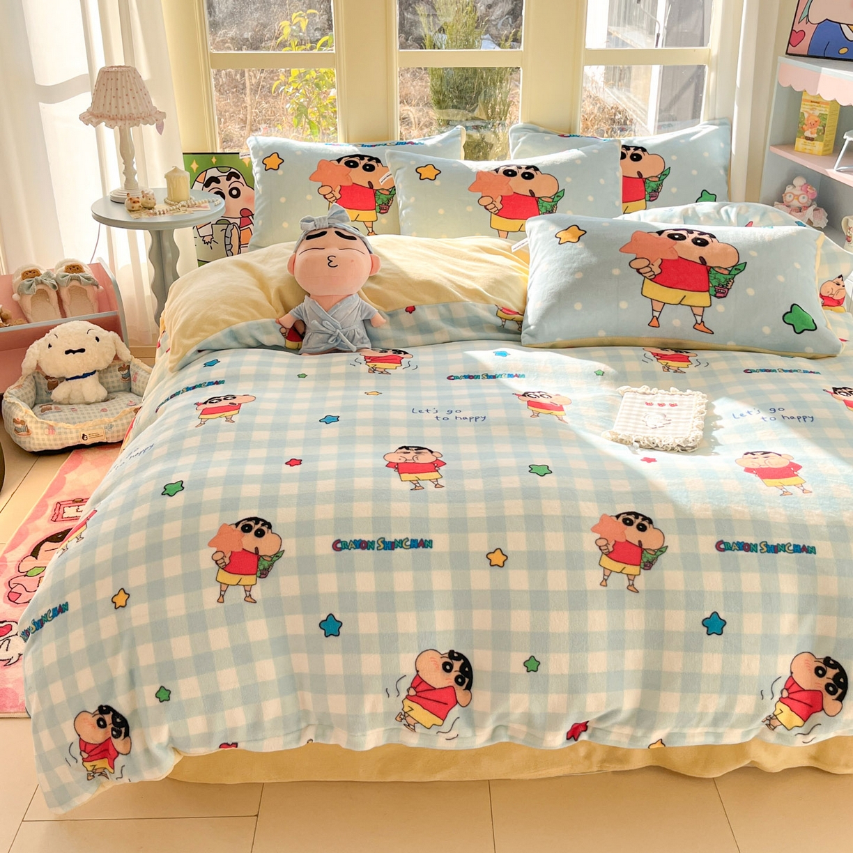 91家纺网 家纺一手货源 找家纺 桃子家居 2026新款A类蜡笔小新正版授权卡通加厚高克重牛奶绒系列四件套 绒-蓝格星星小新