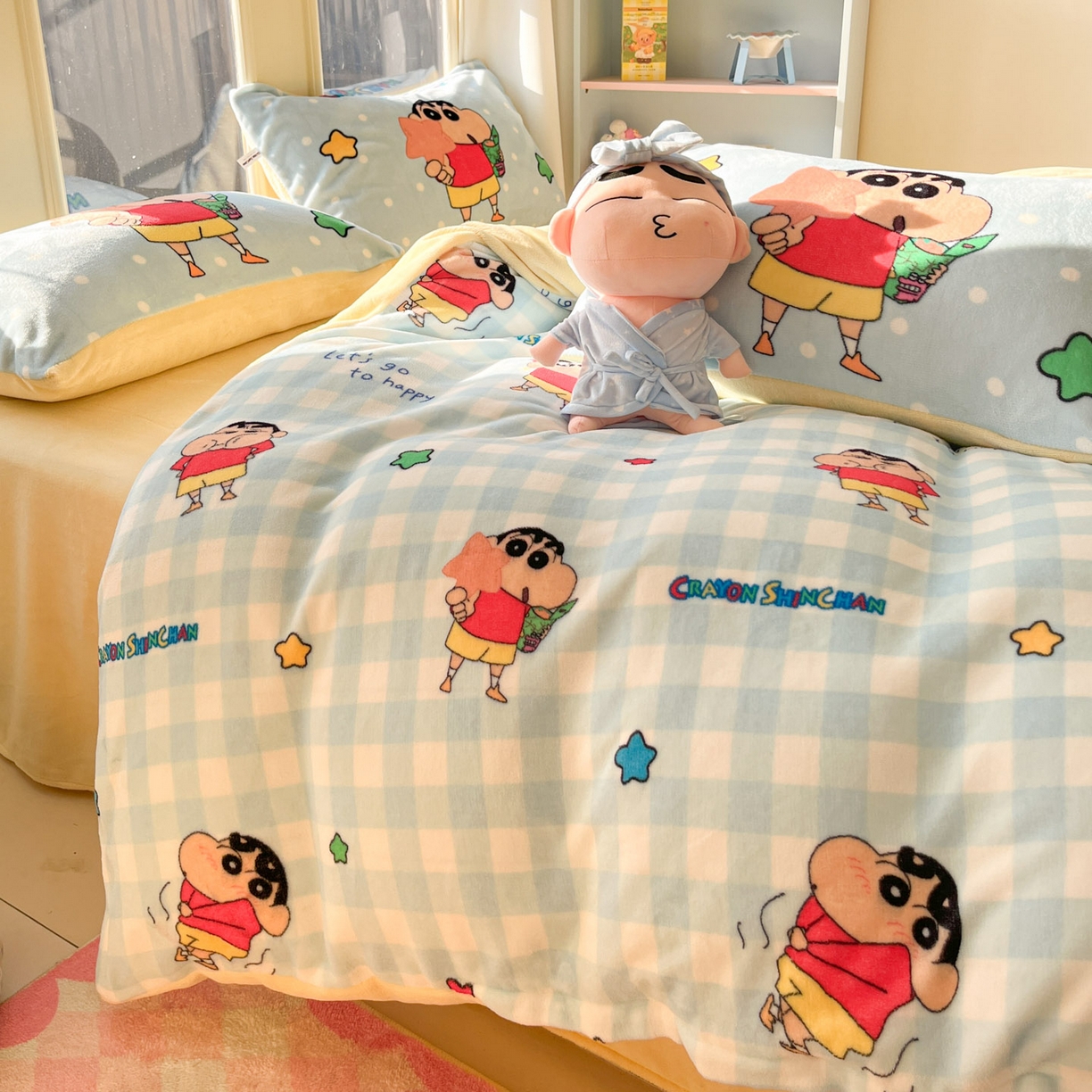 91家纺网 家纺一手货源 找家纺 桃子家居 2026新款A类蜡笔小新正版授权卡通加厚高克重牛奶绒系列四件套 绒-蓝格星星小新