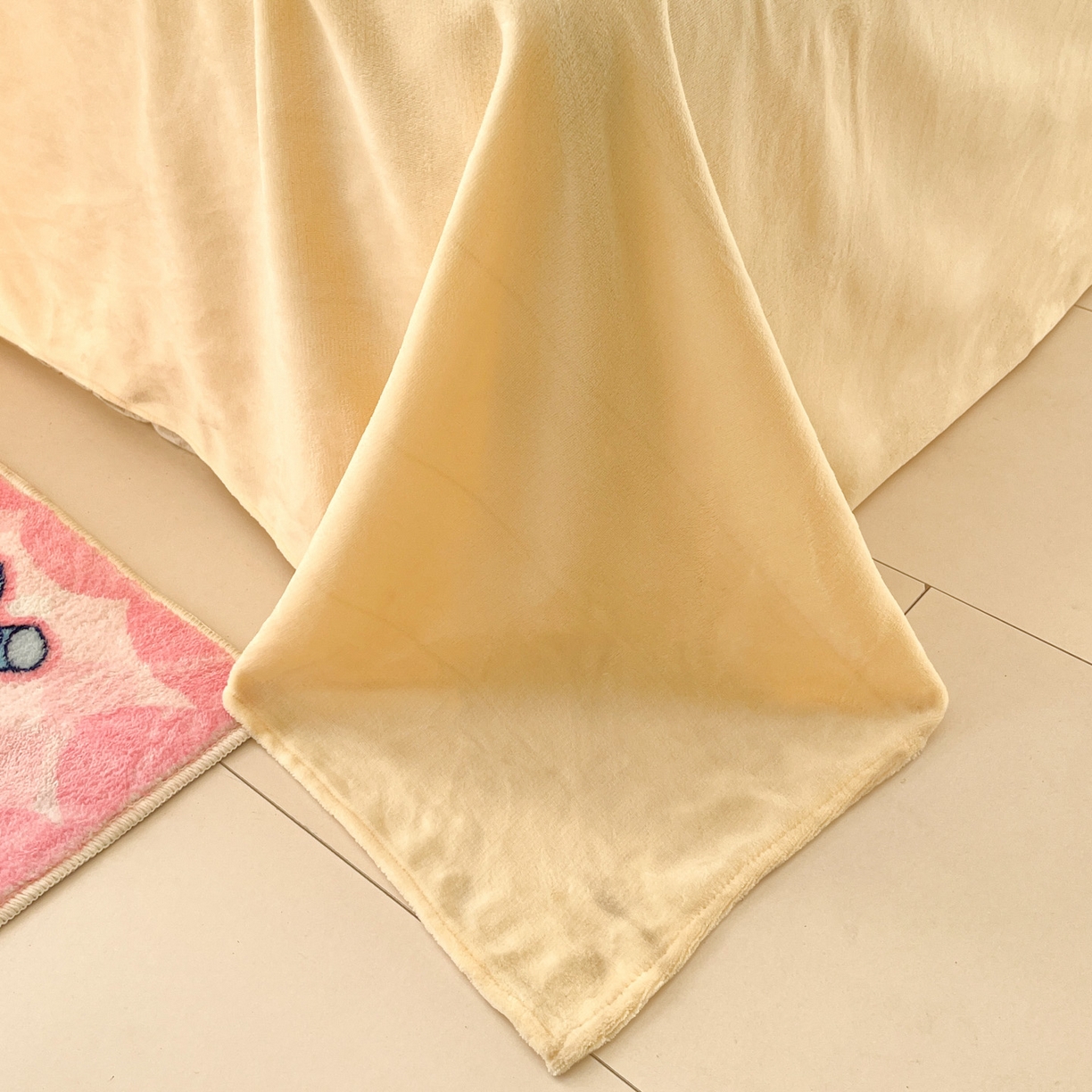 91家纺网 家纺一手货源 找家纺 桃子家居 2026新款A类蜡笔小新正版授权卡通加厚高克重牛奶绒系列四件套 绒-蓝格星星小新