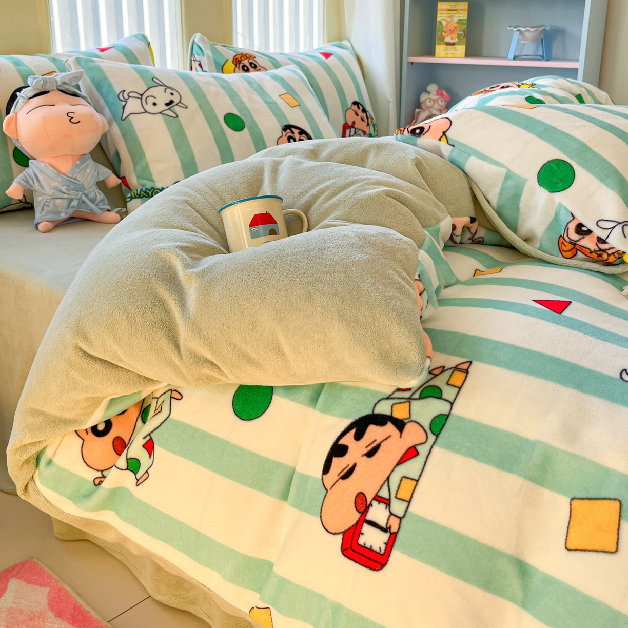 91家纺网 家纺一手货源 找家纺 桃子家居 2026新款A类蜡笔小新正版授权卡通加厚高克重牛奶绒系列四件套 绒-贪睡小新