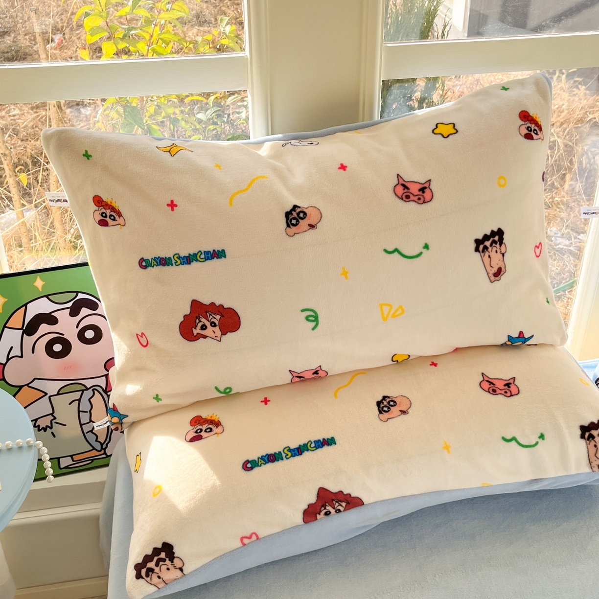 91家纺网 家纺一手货源 找家纺 桃子家居 2026新款A类蜡笔小新正版授权卡通加厚高克重牛奶绒系列四件套 绒-幸福小新