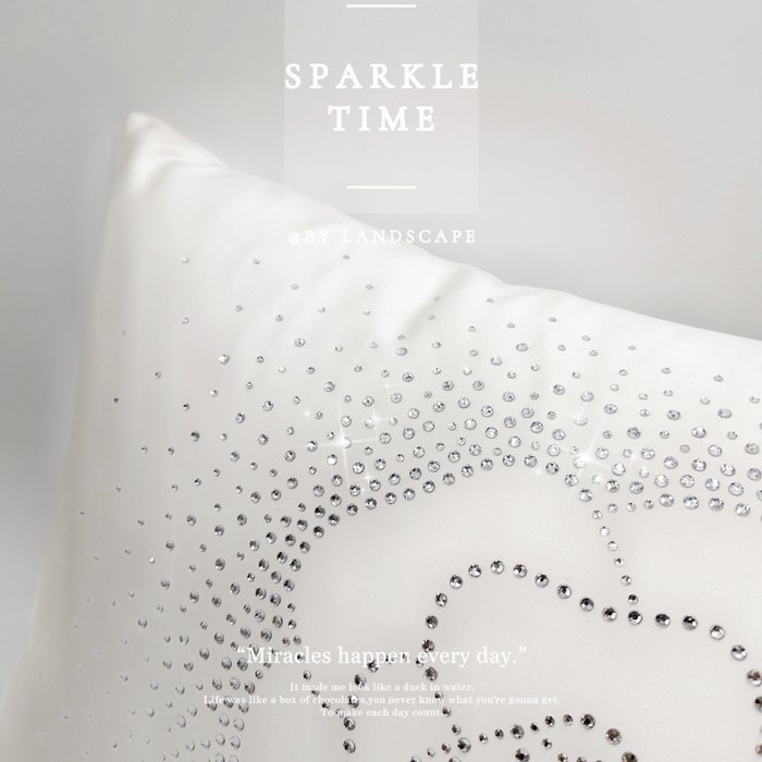 91家纺网 家纺一手货源 找家纺 （总）澜屿 新款茶花轻颂镶钻小抱枕装饰枕腰枕枕芯