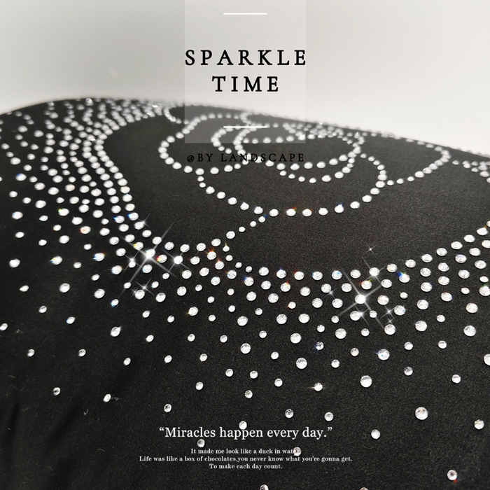 91家纺网 家纺一手货源 找家纺 澜屿 新款茶花轻颂镶钻小抱枕装饰枕腰枕枕芯 曜黑