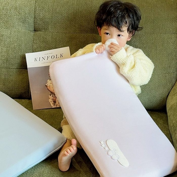 91家纺网 家纺一手货源 找家纺 （总）兜米家居 2026新款酒店同款深睡儿童枕头3-12岁枕头枕芯吸湿透气颈椎枕