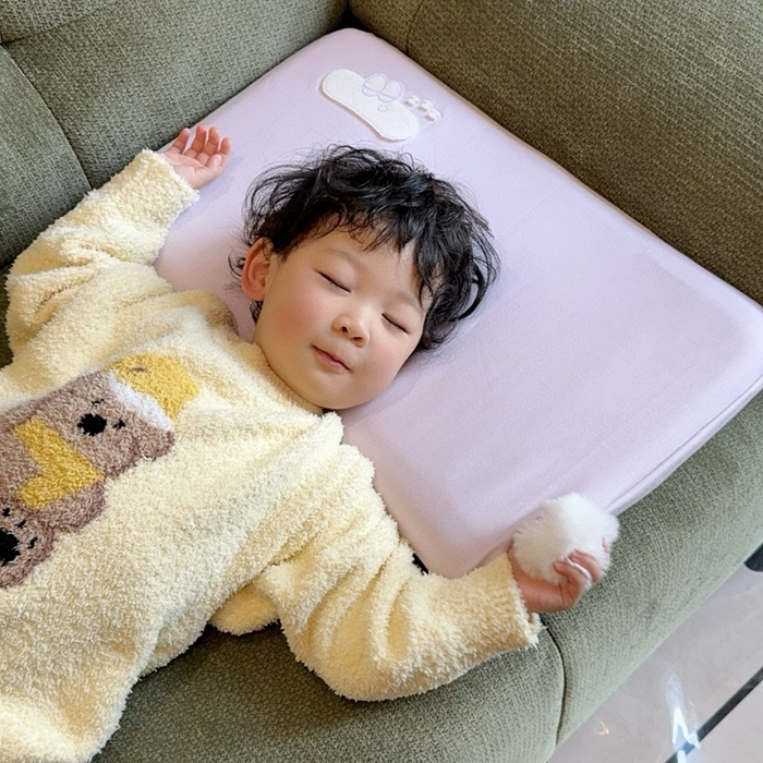 91家纺网 家纺一手货源 找家纺 （总）兜米家居 2026新款酒店同款深睡儿童枕头3-12岁枕头枕芯吸湿透气颈椎枕