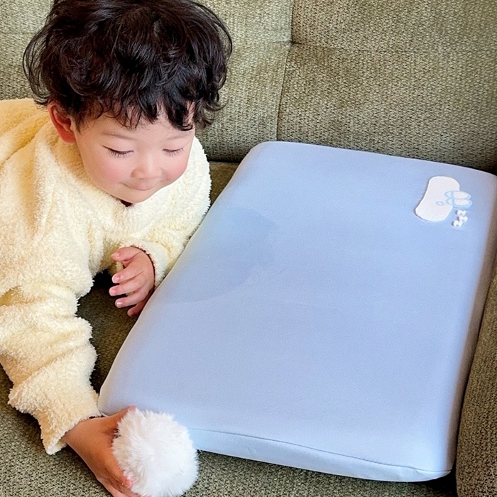 91家纺网 家纺一手货源 找家纺 兜米家居 2026新款酒店同款深睡儿童枕头3-12岁枕头枕芯吸湿透气颈椎枕 蓝色