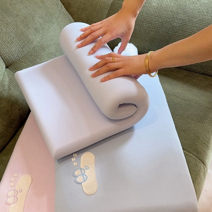 91家纺网 家纺一手货源 找家纺 兜米家居 2026新款酒店同款深睡儿童枕头3-12岁枕头枕芯吸湿透气颈椎枕 蓝色