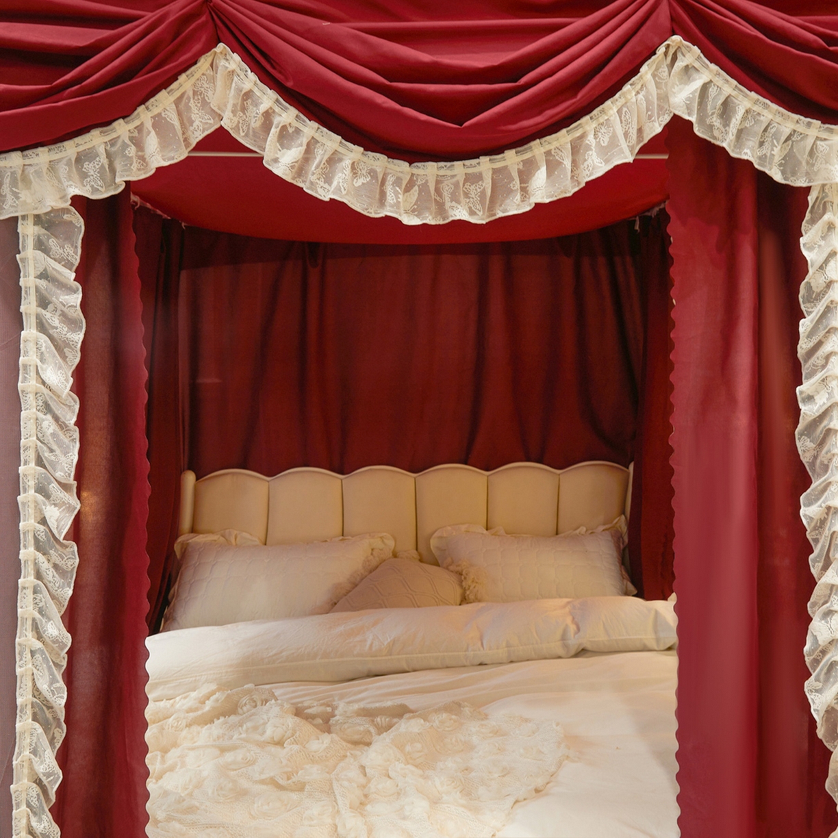 91家纺网 家纺一手货源 找家纺 艾晶美家纺有限公司 2026新款法式公主风 双杆双层落地床幔遮光蚊帐 蝶影栖纱-酒红
