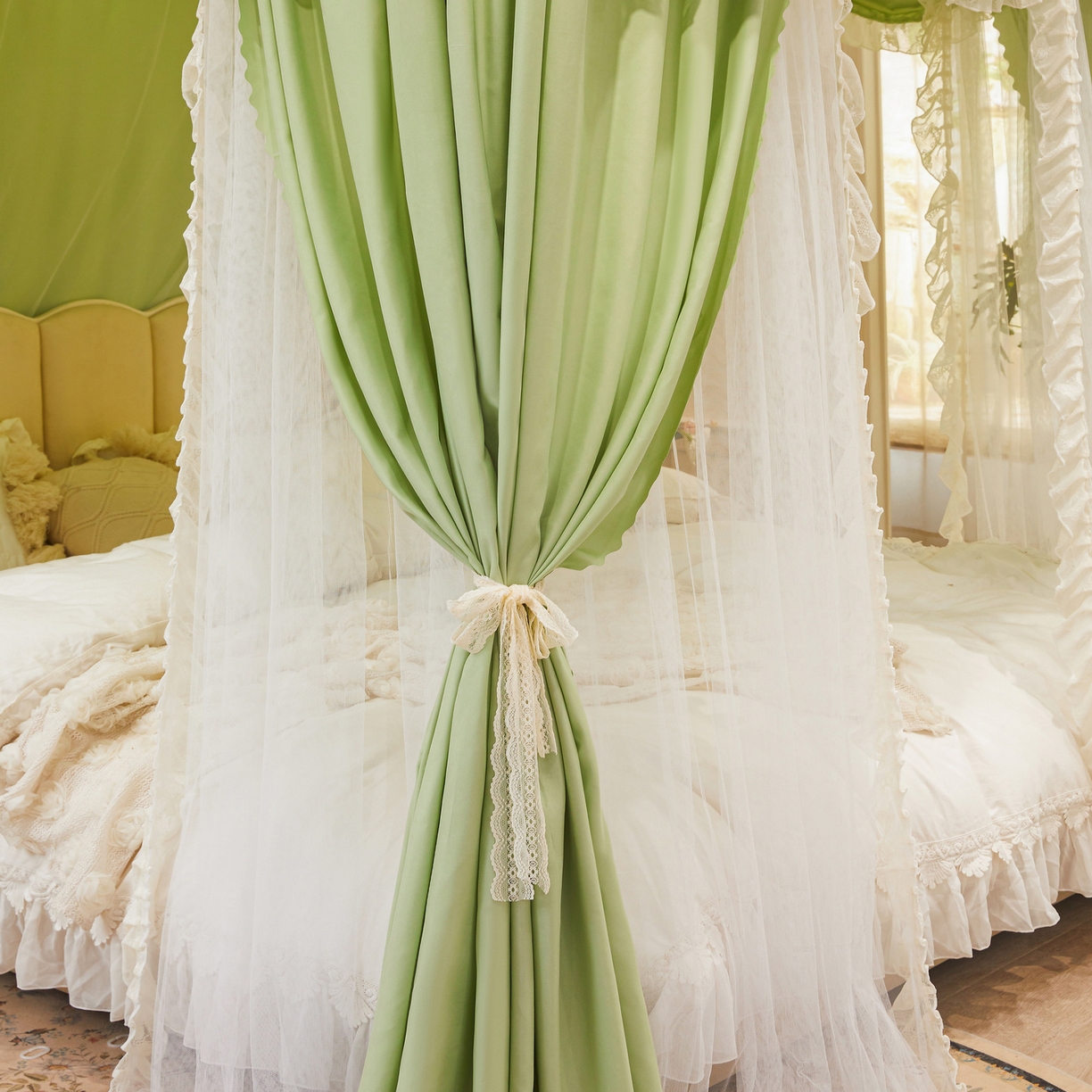 91家纺网 家纺一手货源 找家纺 艾晶美家纺有限公司 2026新款法式公主风 双杆双层落地床幔遮光蚊帐 蝶影栖纱-荷绿