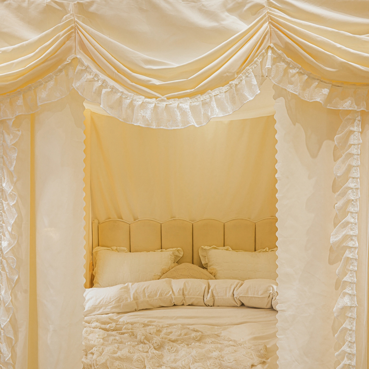 91家纺网 家纺一手货源 找家纺 艾晶美家纺有限公司 2026新款法式公主风 双杆双层落地床幔遮光蚊帐 蝶影栖纱-奶黄