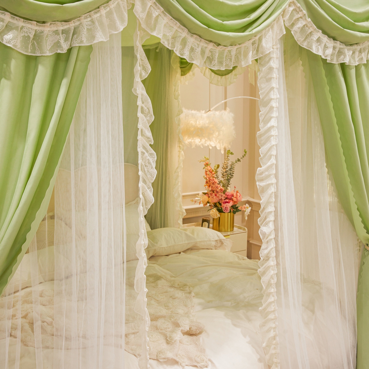 91家纺网 家纺一手货源 找家纺 艾晶美家纺有限公司 2026新款法式公主风 双杆双层落地床幔遮光蚊帐 蝶影栖纱-荷绿