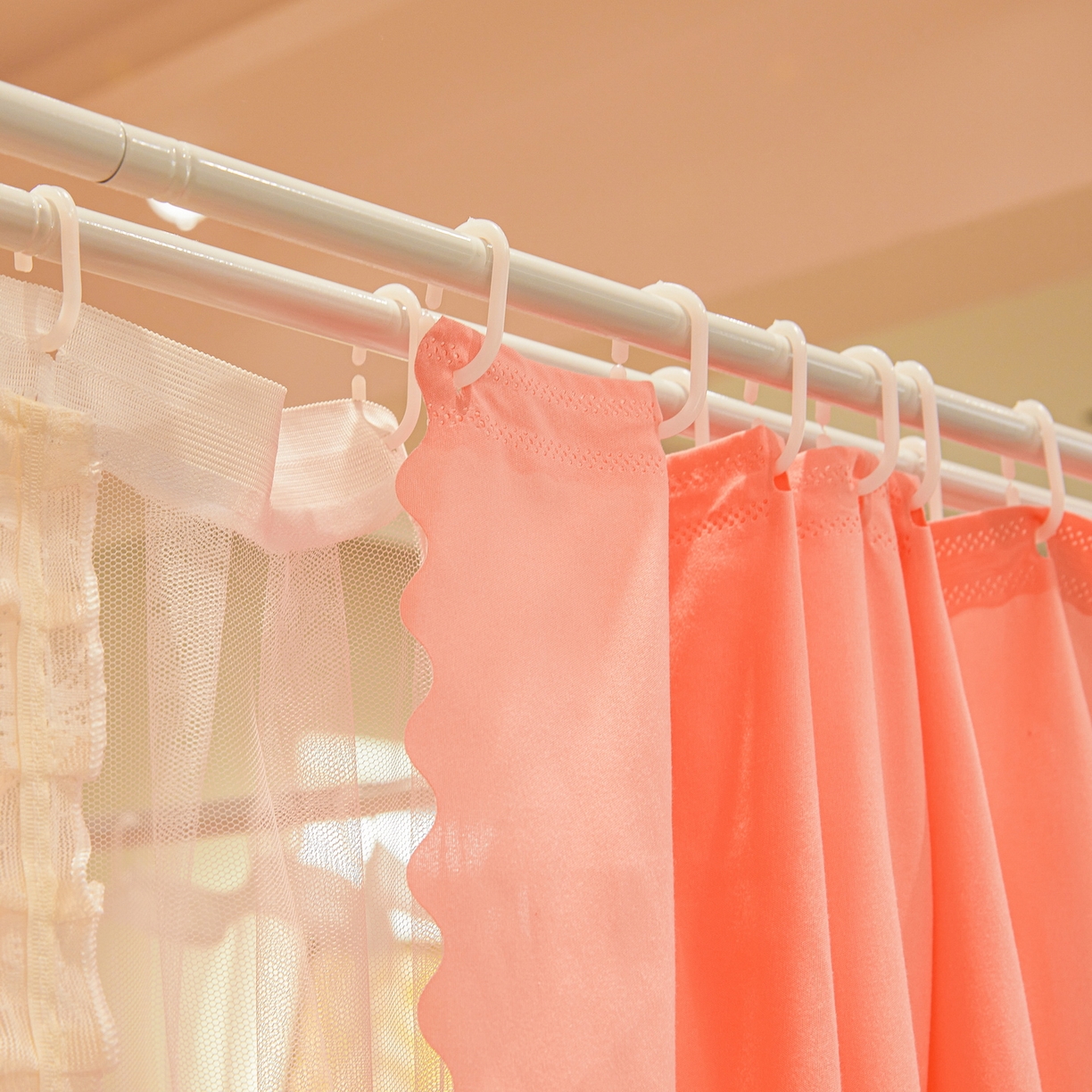 91家纺网 家纺一手货源 找家纺 艾晶美家纺有限公司 2026新款法式公主风 双杆双层落地床幔遮光蚊帐 蝶影栖纱-暖玉