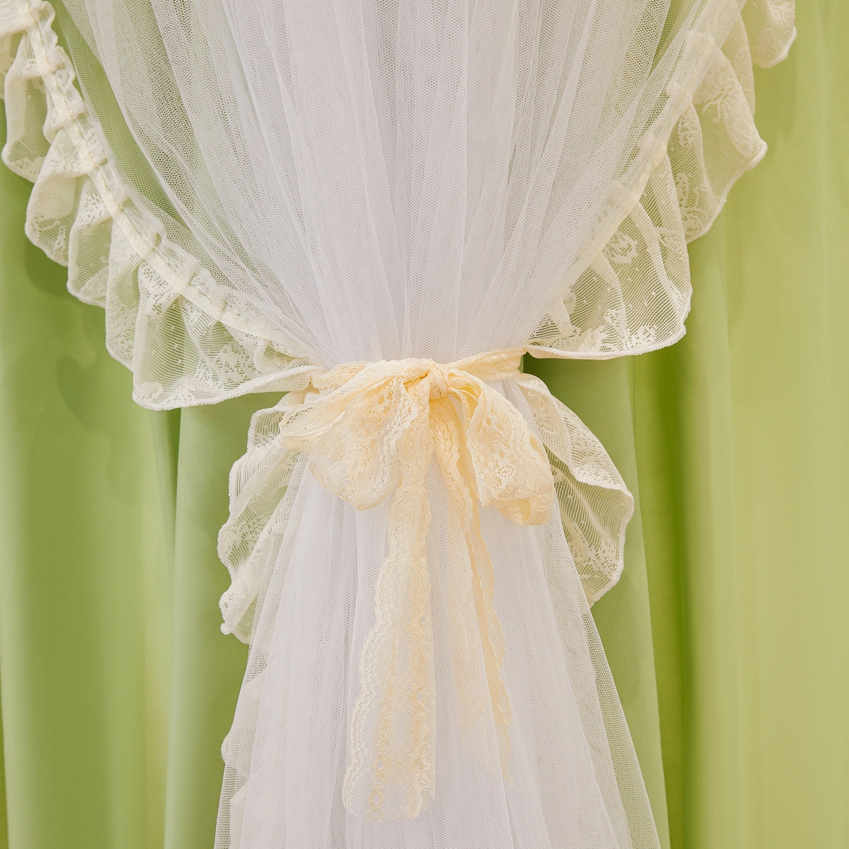 91家纺网 家纺一手货源 找家纺 艾晶美家纺有限公司 2026新款法式公主风 双杆双层落地床幔遮光蚊帐 蝶影栖纱-荷绿