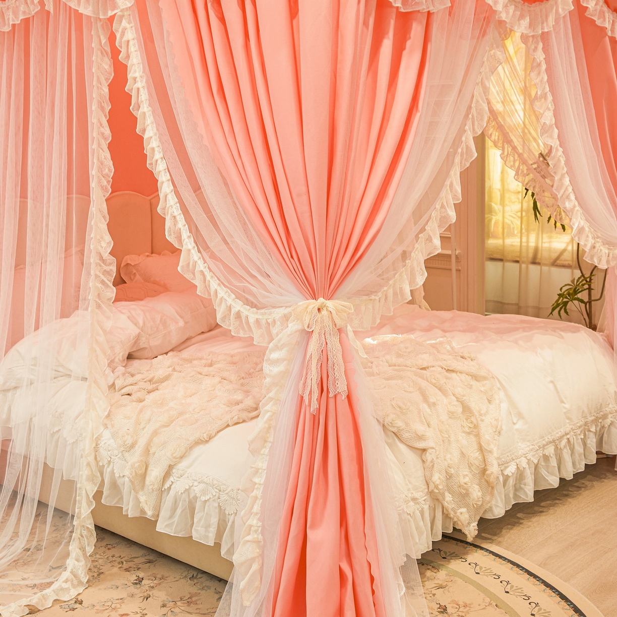 91家纺网 家纺一手货源 找家纺 艾晶美家纺有限公司 2026新款法式公主风 双杆双层落地床幔遮光蚊帐 蝶影栖纱-暖玉