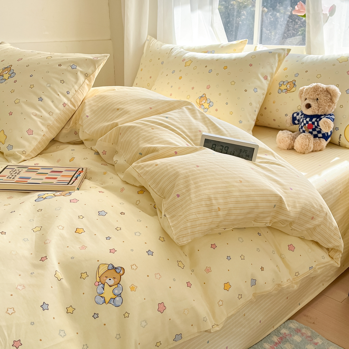 91家纺网 家纺一手货源 找家纺 吉象家纺 2026新款高支密全棉印花四件套 睡梦熊