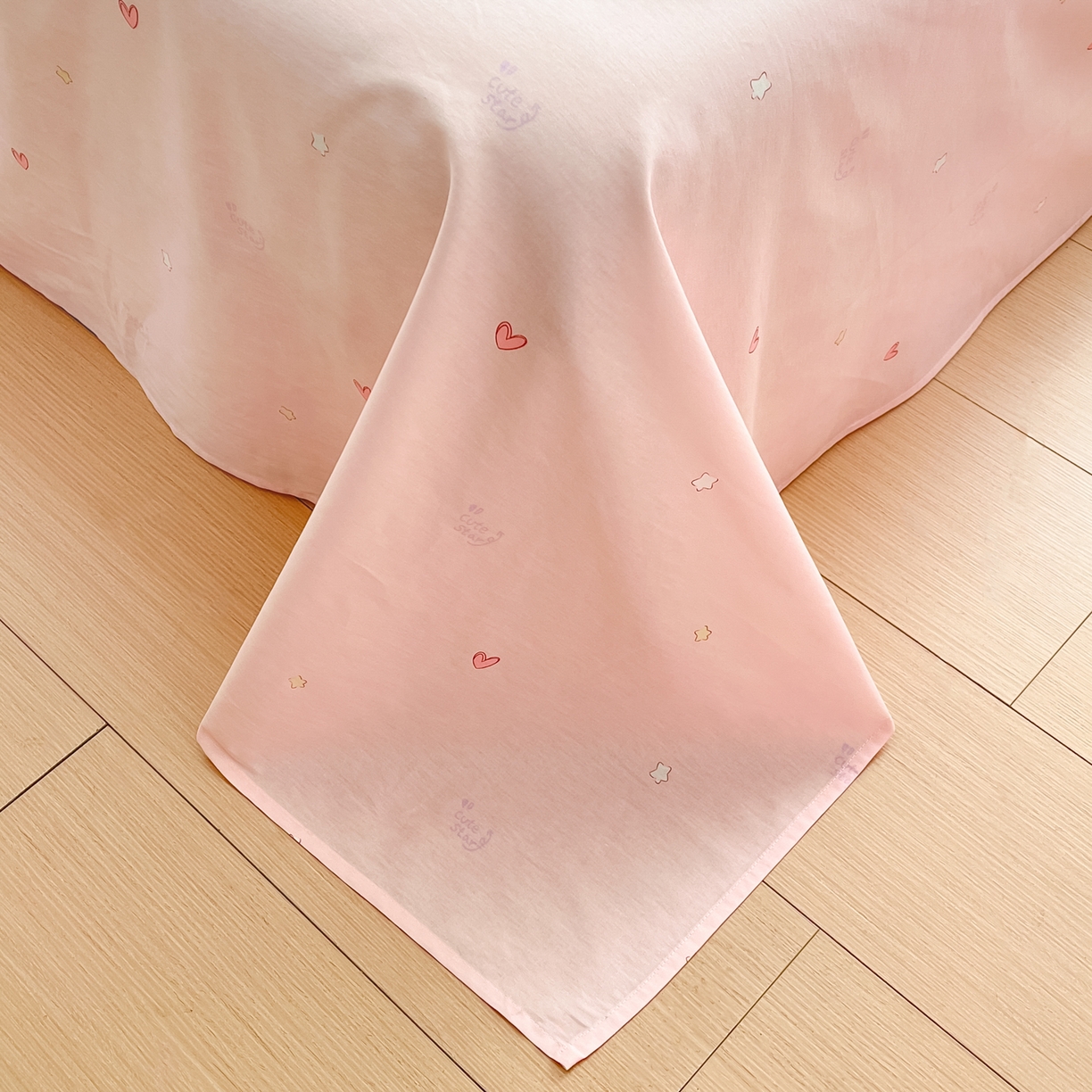 91家纺网 家纺一手货源 找家纺 吉象家纺 2026新款高支密全棉印花四件套 布偶假期