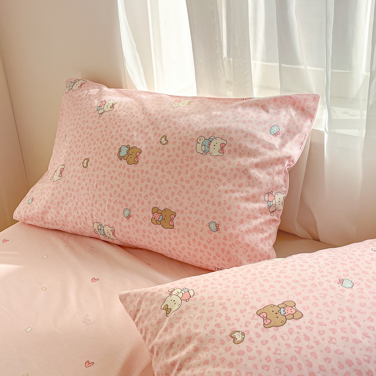 91家纺网 家纺一手货源 找家纺 吉象家纺 2026新款高支密全棉印花四件套 布偶假期