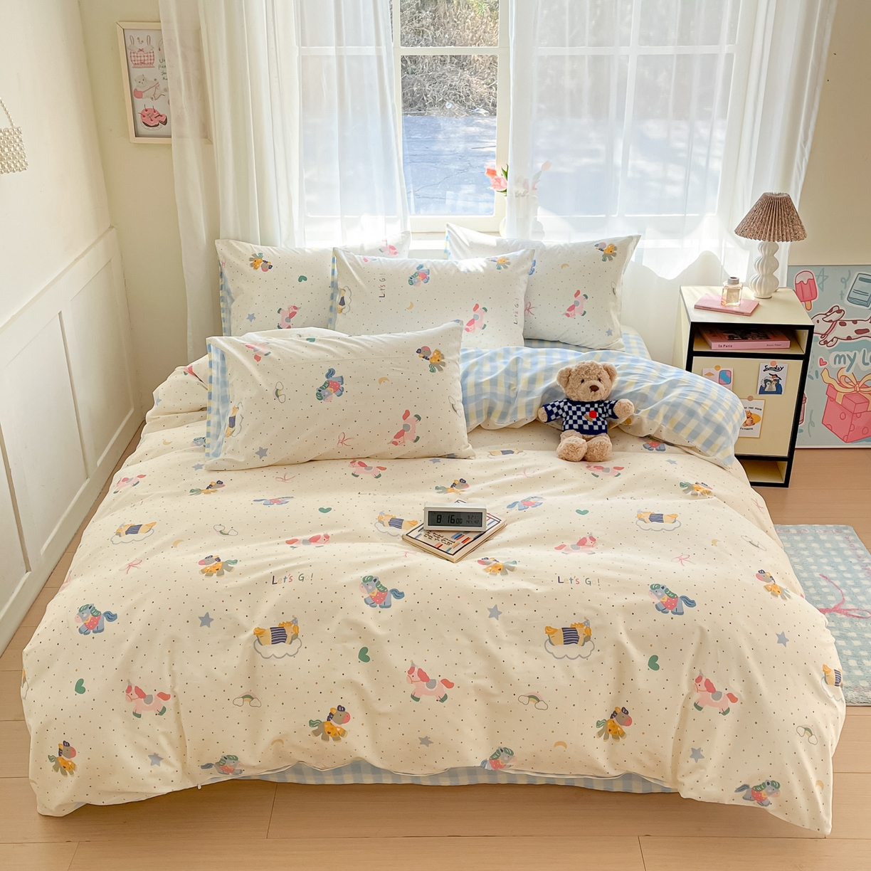 91家纺网 家纺一手货源 找家纺 吉象家纺 2026新款高支密全棉印花四件套 彩虹木马