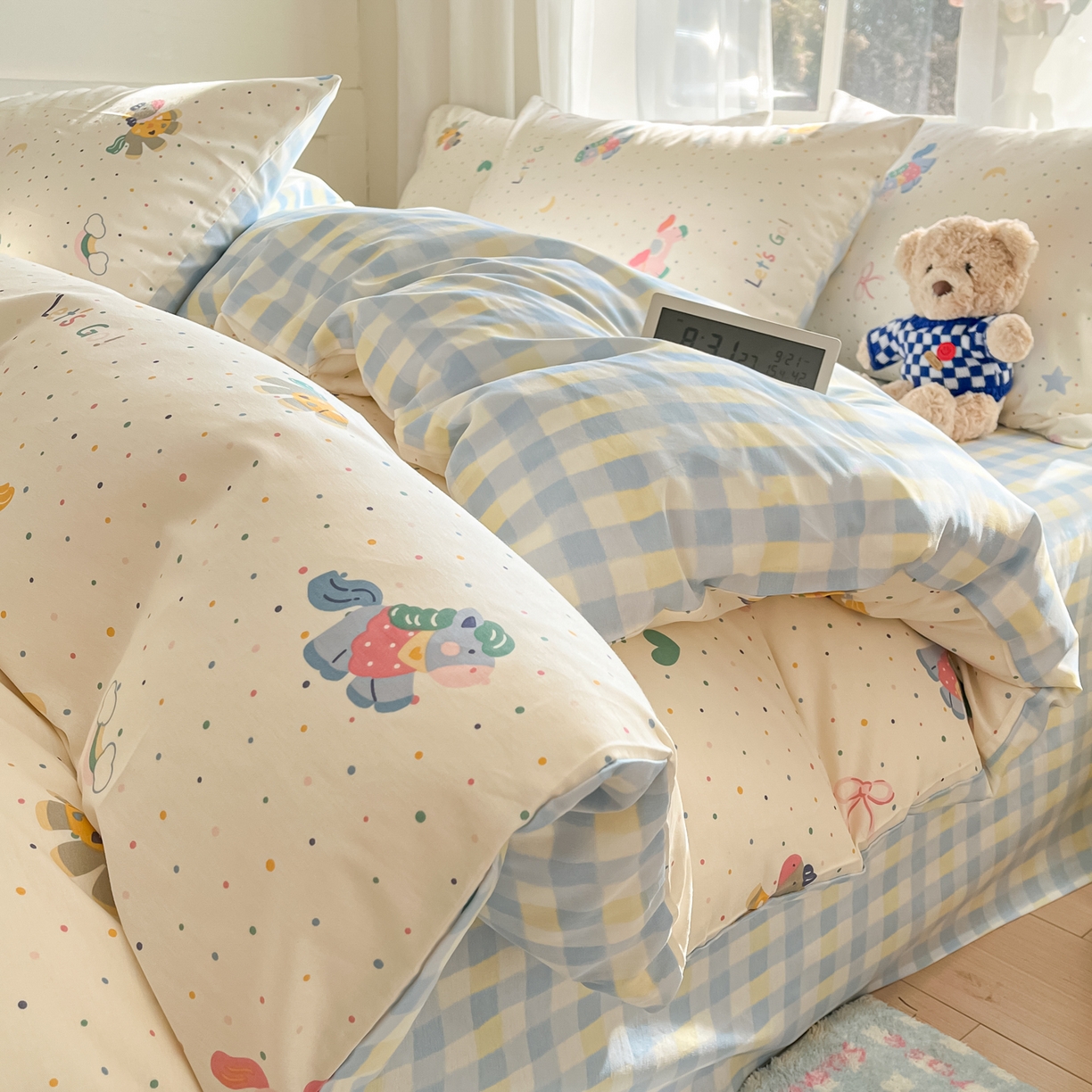 91家纺网 家纺一手货源 找家纺 吉象家纺 2026新款高支密全棉印花四件套 彩虹木马