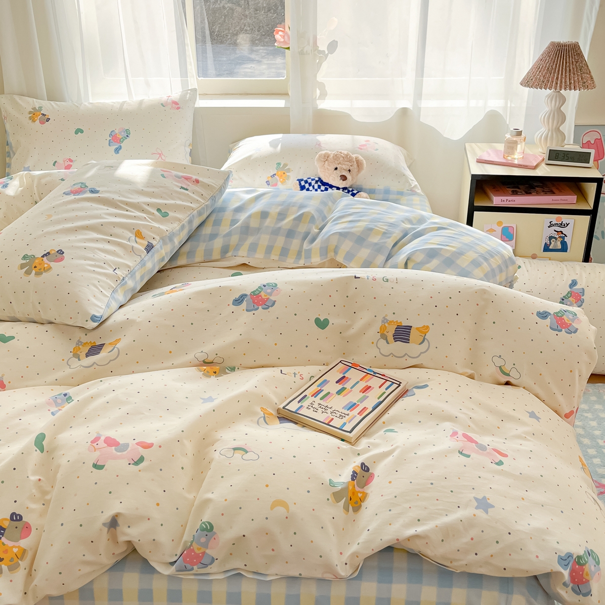 91家纺网 家纺一手货源 找家纺 吉象家纺 2026新款高支密全棉印花四件套 彩虹木马