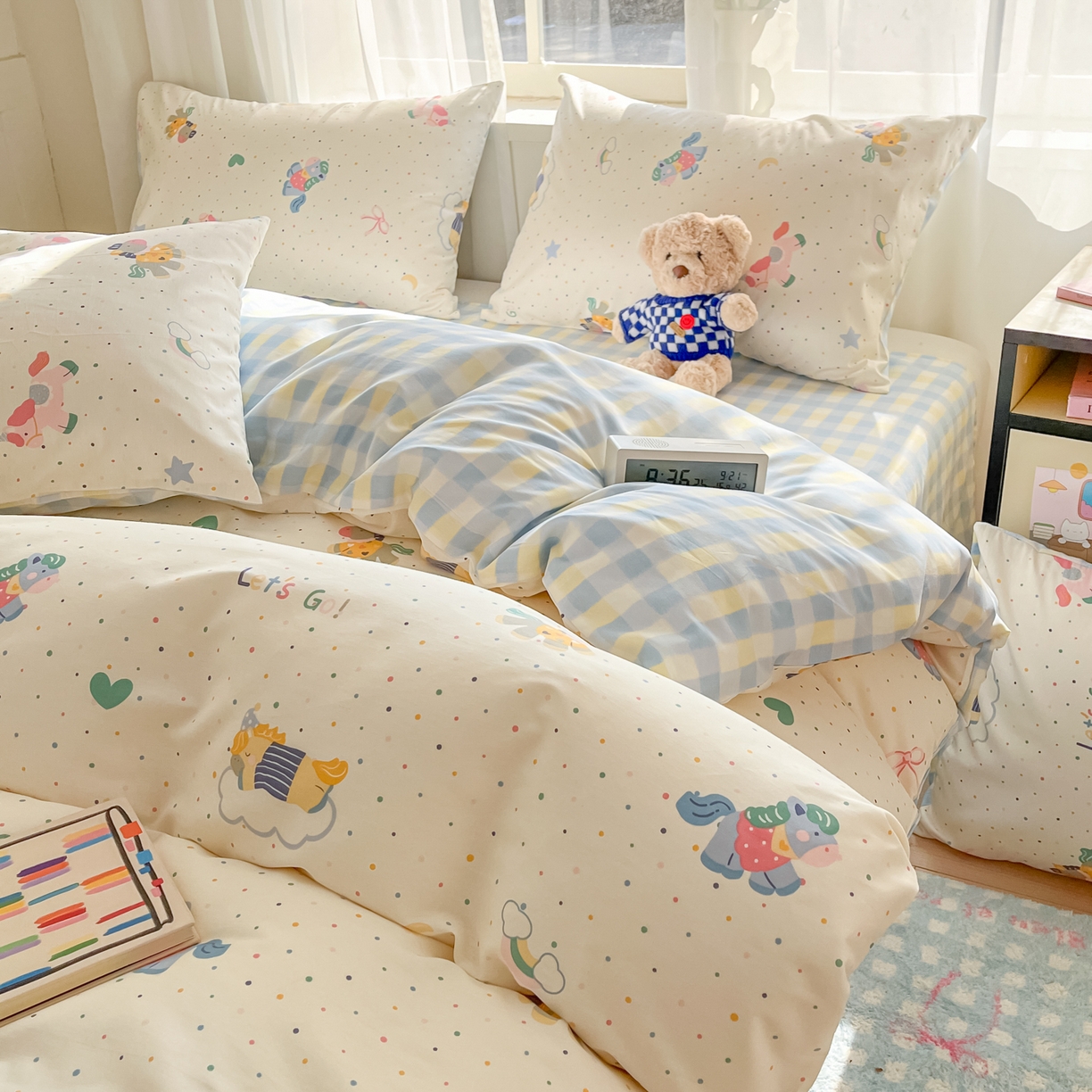 91家纺网 家纺一手货源 找家纺 吉象家纺 2026新款高支密全棉印花四件套 彩虹木马