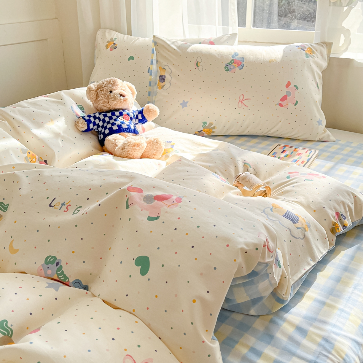 91家纺网 家纺一手货源 找家纺 吉象家纺 2026新款高支密全棉印花四件套 彩虹木马