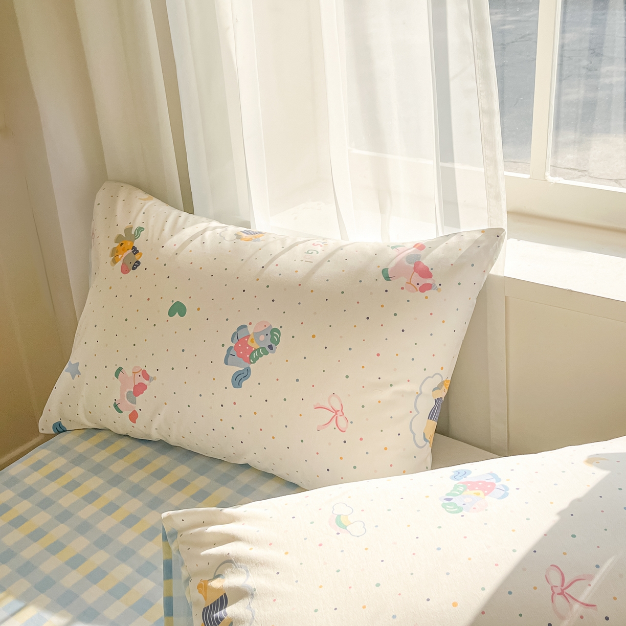 91家纺网 家纺一手货源 找家纺 吉象家纺 2026新款高支密全棉印花四件套 彩虹木马